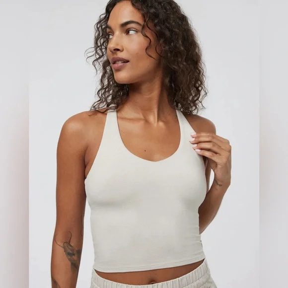 Vuori Halo Performance Crop 2.0 Tank Top NWT in Ecru Heather - Picture 1 of 10